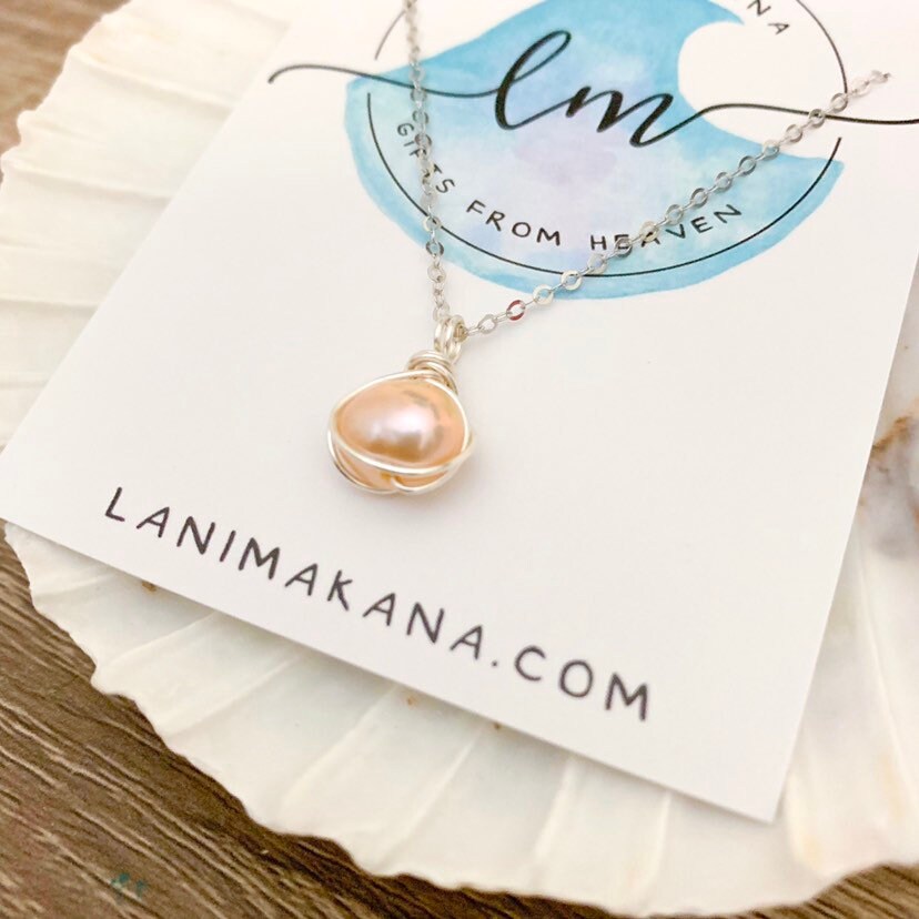 Simple Freshwater Pearl Pendant Necklace