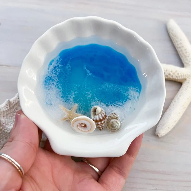 Seashell Lover Beach Gift Box - Resin Seashell Ring Bowl & Seashell Stud Earring Set