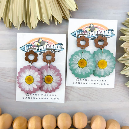 Daisy Pressed Flower Statement Clay Earrings