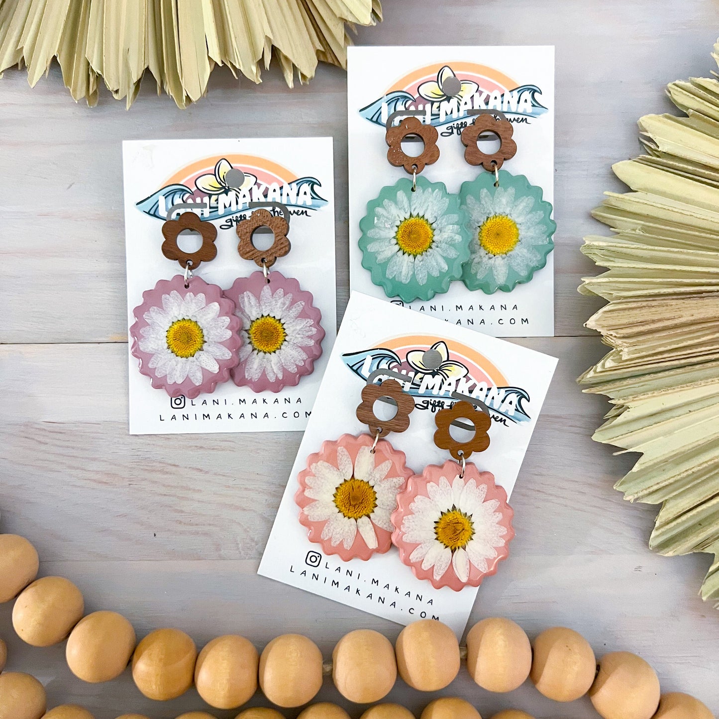 Daisy Pressed Flower Statement Clay Earrings
