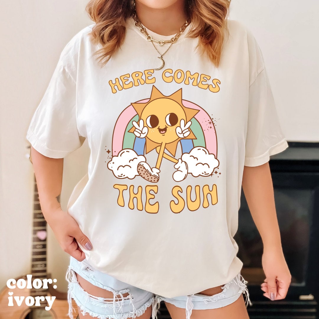 Here Comes the Sun Retro Beach Tee - Happy Sun Tee - Beach Aesthetic Shirt - Retro Character Shirt - Comfort Colors Oversized Unisex Tee